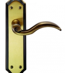 Wentworth Lever on Plate Door Handle